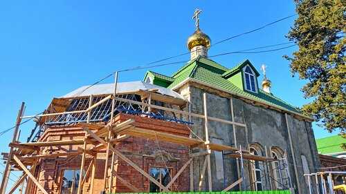 История и архитектура Храма Рождества Богородицы в Лазаревском